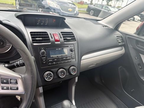 Used 2015 Subaru Forester 2.5i Premium AWD/4WD image 29