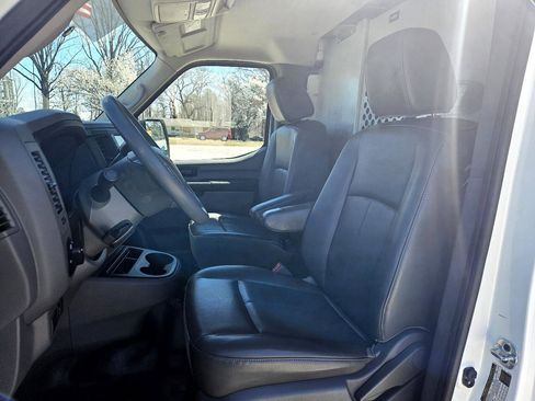 Used 2019 Nissan NV 1500 S image 11