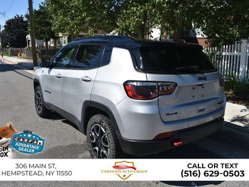 Used 2025 Jeep Compass Trailhawk AWD/4WD image 8