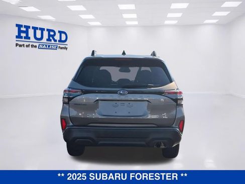 Used 2025 Subaru Forester Premium AWD/4WD image 5