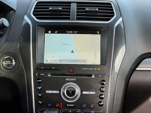 Used 2018 Ford Explorer Sport w/ Equipment Group 401A image 14