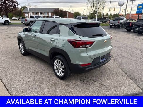 Used 2025 Chevrolet TrailBlazer LS w/ LS Convenience Package AWD/4WD image 5