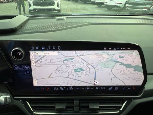 New 2026 Chevrolet Equinox EV RS image 17