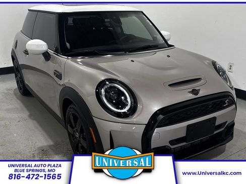 Used 2024 MINI Cooper S FWD image 1