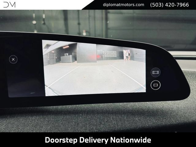 Used 2025 Lucid Air Pure RWD image 38