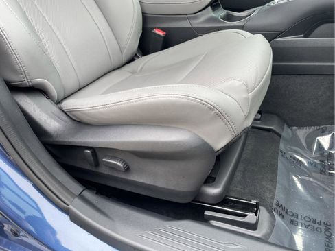 Certified 2022 Subaru Legacy Limited image 9