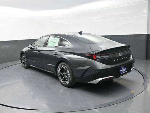 New 2026 Hyundai Sonata SEL FWD image 6