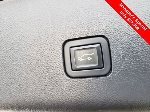 Used 2023 Chevrolet Traverse LT w/ LPO, Floor Liner Package image 6