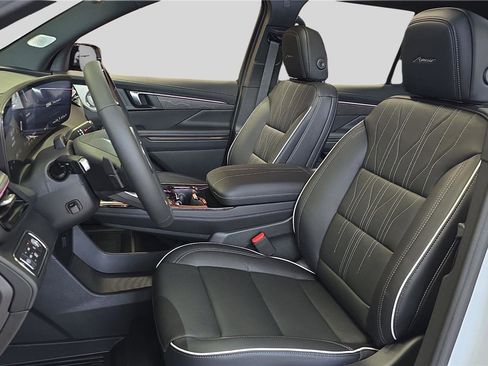 New 2026 Buick Enclave Avenir w/ Super Cruise Package image 11