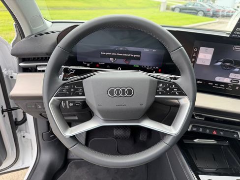 New 2026 Audi Q3 quattro 2.0T AWD/4WD image 10
