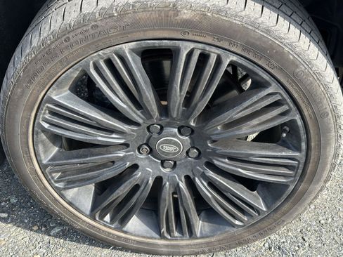 Used 2019 Land Rover Range Rover Supercharged image 10