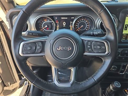 Certified 2022 Jeep Wrangler Unlimited Sahara w/ LED Lighting Group image 24