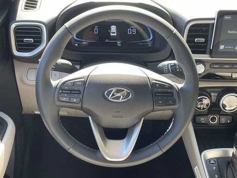 New 2026 Hyundai Venue SEL FWD image 13