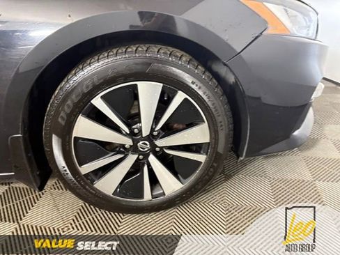 Used 2021 Nissan Altima 2.5 SV FWD image 24