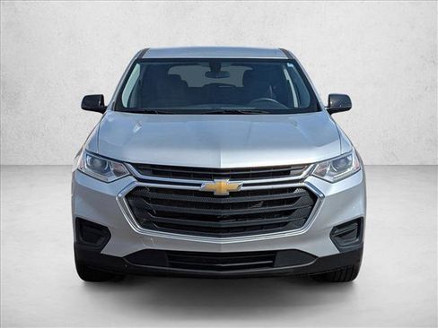 Used 2020 Chevrolet Traverse LS FWD image 3