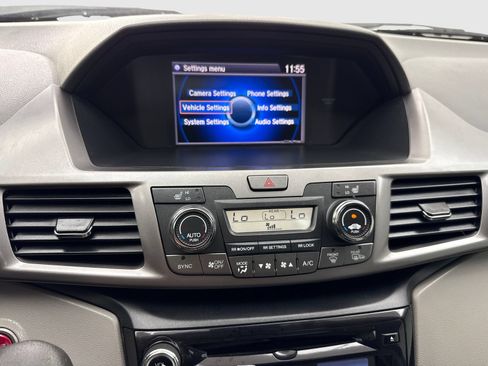 Used 2017 Honda Odyssey EX-L image 29