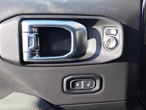 New 2026 Jeep Gladiator Mojave image 12