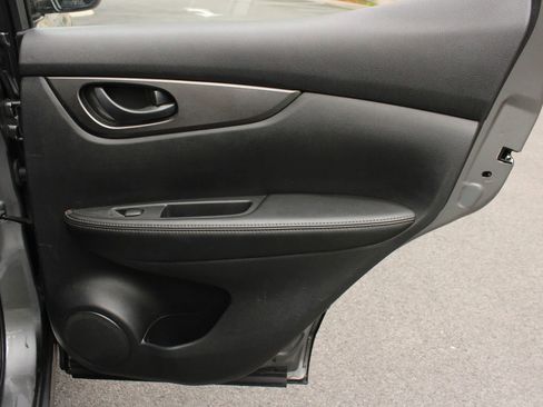 Used 2020 Nissan Rogue Sport S AWD/4WD image 25