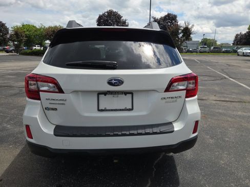 Used 2017 Subaru Outback 2.5i Premium AWD/4WD image 9