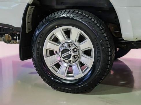 Used 2021 Ford F350 Platinum image 41