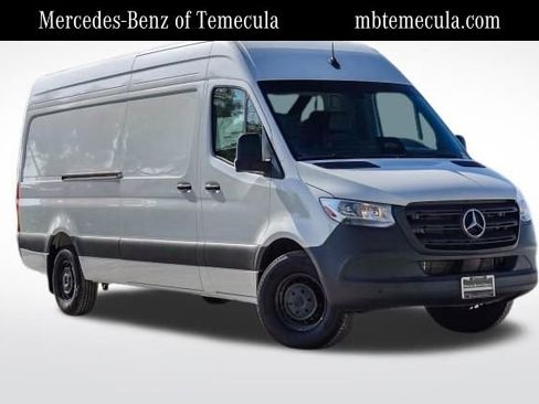 New 2025 Mercedes-Benz Sprinter 2500 image 1