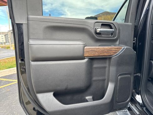 Used 2020 Chevrolet Silverado 2500 High Country w/ Z71 Off-Road Package image 29