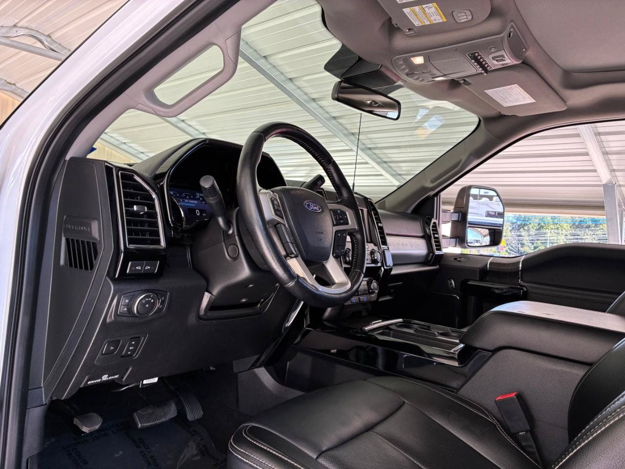 Used 2021 Ford F250 Lariat w/ Lariat Ultimate Package AWD/4WD image 16