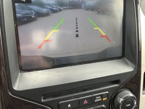 Used 2014 Ford F150 Platinum image 34