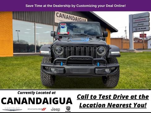 Used 2023 Jeep Wrangler Unlimited Rubicon 4xe AWD/4WD image 5