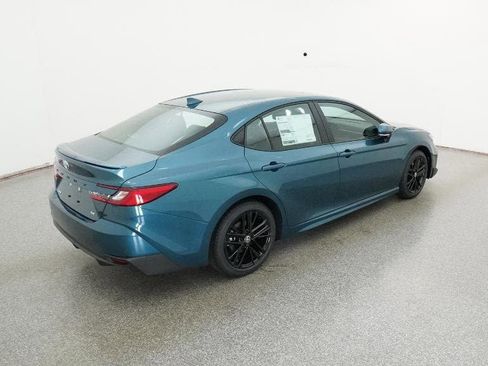 New 2026 Toyota Camry SE image 9