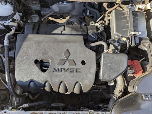 Used 2020 Mitsubishi Outlander SEL image 22