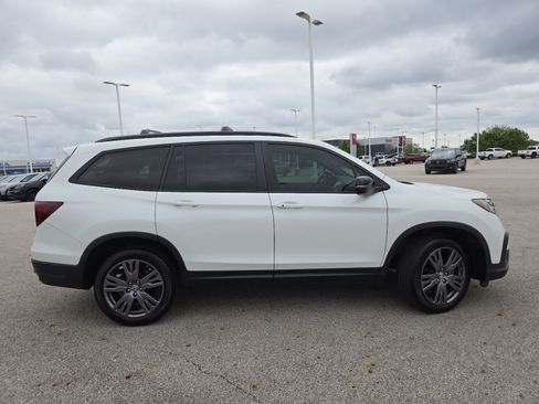 Used 2022 Honda Pilot Sport image 19