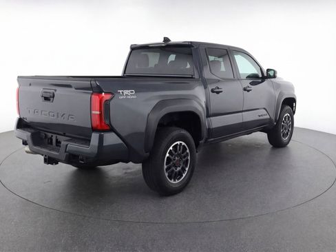 Used 2025 Toyota Tacoma TRD Off-Road image 9