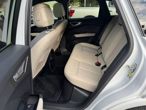 Used 2024 Audi Q4 e-tron Premium Plus w/ Premium Plus AWD/4WD image 16