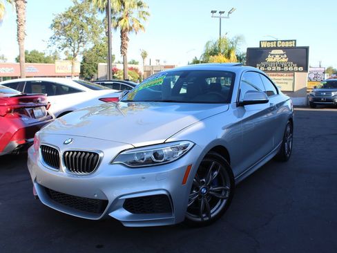 Used 2016 BMW M235i Coupe RWD image 31
