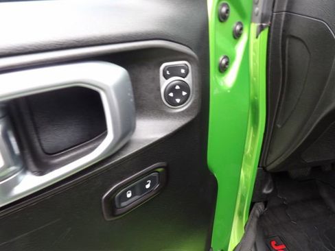 Used 2019 Jeep Wrangler Sport image 31