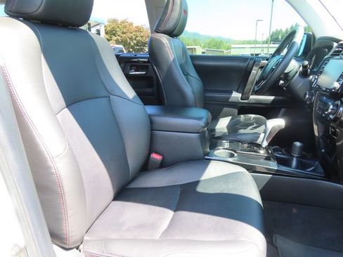 Used 2021 Toyota 4Runner TRD Pro AWD/4WD image 38