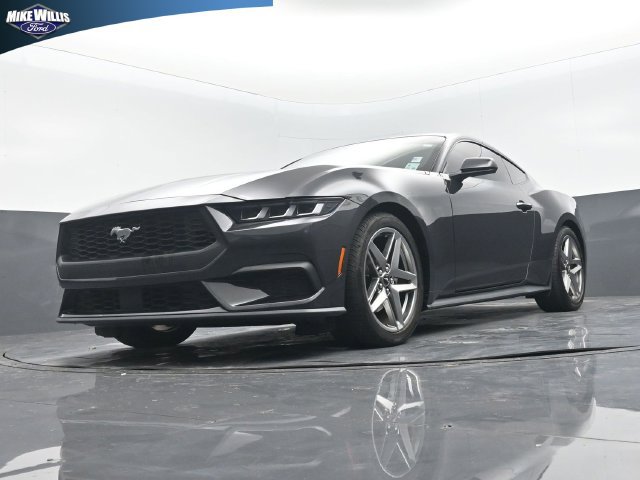 Used 2024 Ford Mustang Coupe RWD image 19
