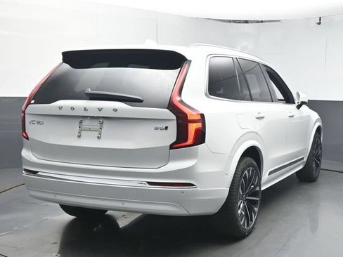 Certified 2026 Volvo XC90 B6 Ultra AWD/4WD image 7