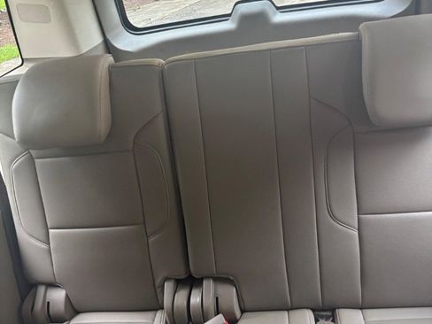 Used 2019 GMC Yukon XL SLT w/ Open Road Package image 7