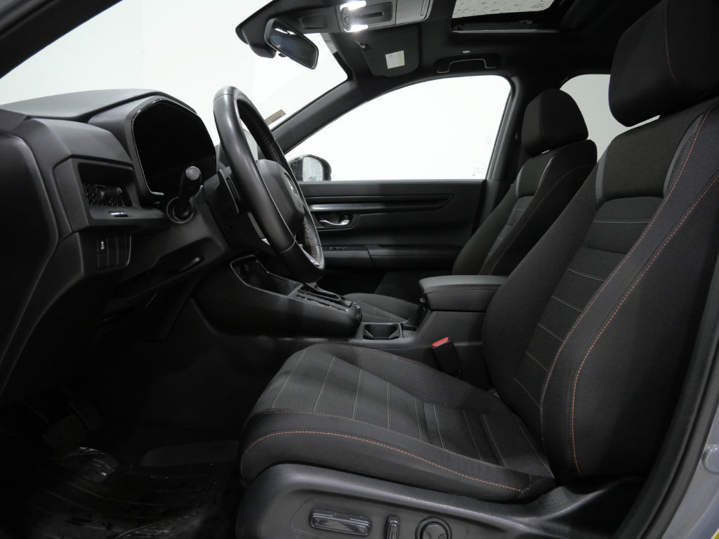 Used 2025 Honda CR-V Sport image 12