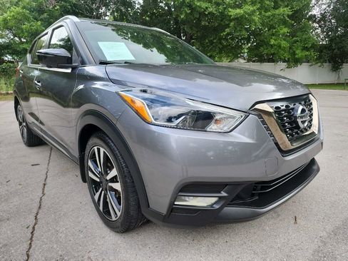 Used 2019 Nissan Kicks SR w/ SR Premium Package FWD image 1