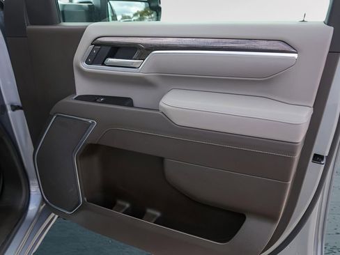 Used 2025 Chevrolet Silverado 3500 LTZ image 30