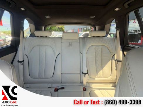 Used 2019 BMW X5 xDrive40i w/ M Sport Package AWD/4WD image 32
