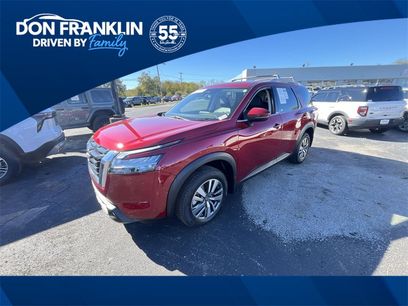 Used 2023 Nissan Pathfinder SL