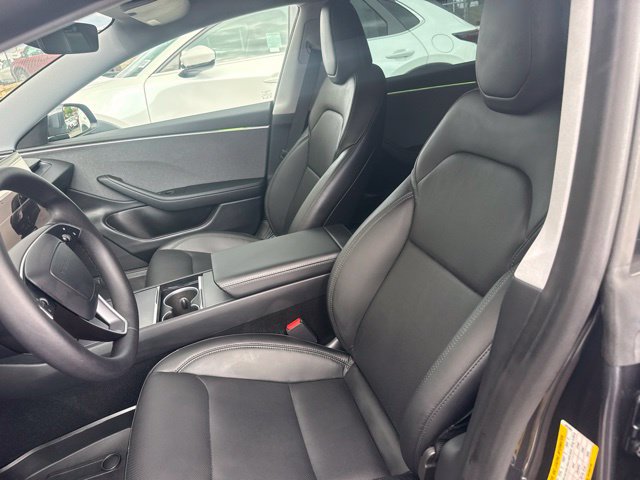 Used 2024 Tesla Model 3 Standard Range RWD image 2