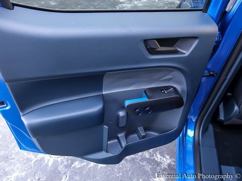 Used 2025 Ford Maverick Lobo image 29