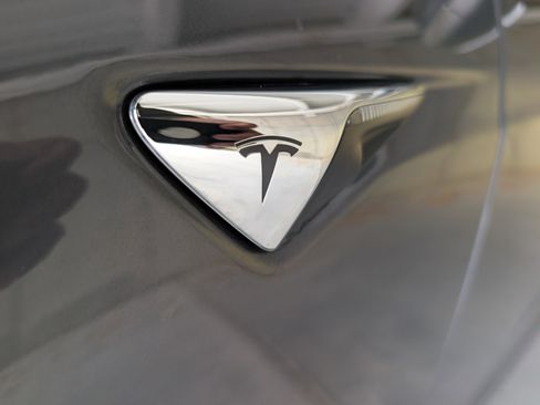 Used 2020 Tesla Model S Long Range Plus image 14