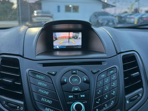 Used 2018 Ford Fiesta SE FWD image 28