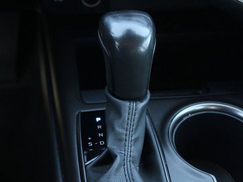Used 2024 Toyota Camry XSE FWD image 13